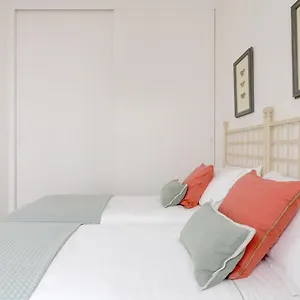 Plaza Nueva 2 Bedrooms & 2 Bathrooms Apartment Seville